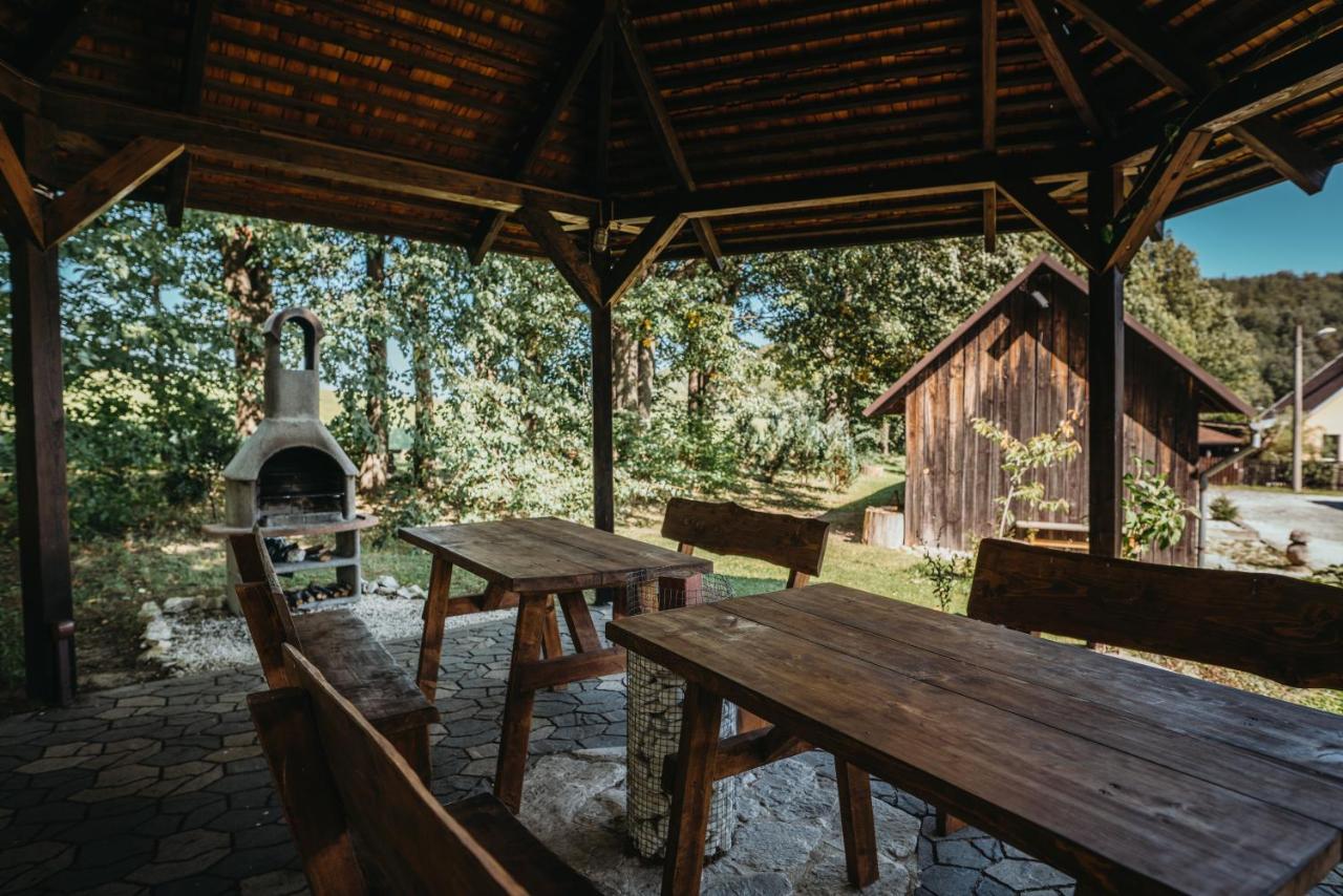 Ferienwohnung U Ztraceneho Potoka Vapenna Exterior foto