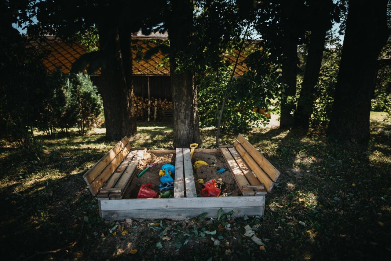 Ferienwohnung U Ztraceneho Potoka Vapenna Exterior foto