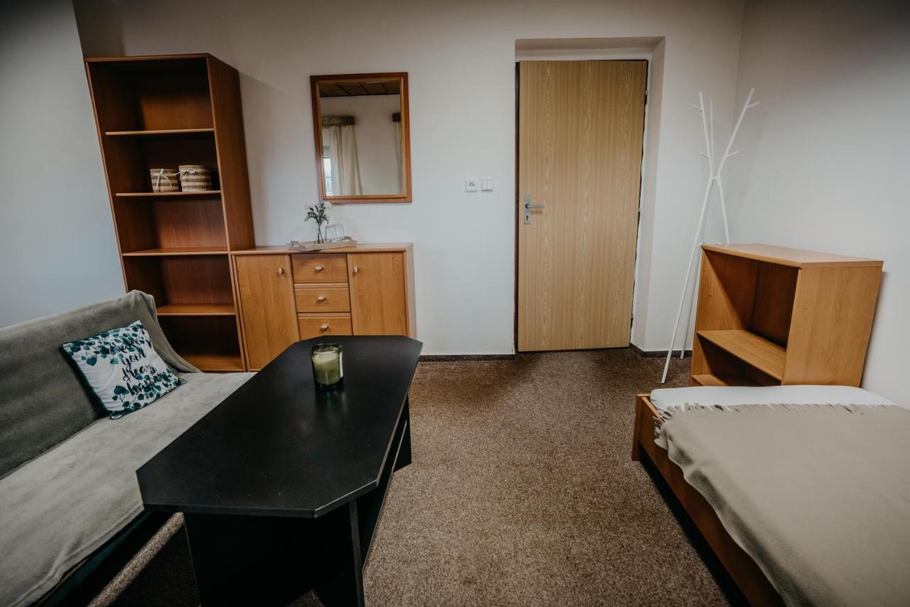 Ferienwohnung U Ztraceneho Potoka Vapenna Exterior foto