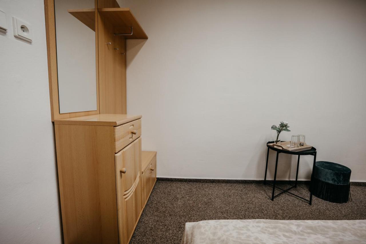 Ferienwohnung U Ztraceneho Potoka Vapenna Exterior foto