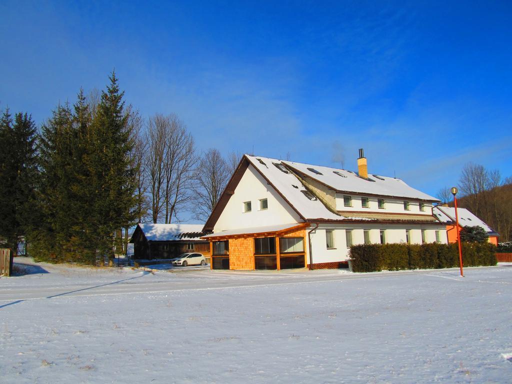 Ferienwohnung U Ztraceneho Potoka Vapenna Exterior foto